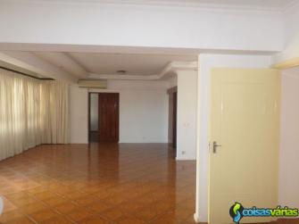 Arrenda-se na polana cimento 'b' excelente apartamento t-3 reabilitado