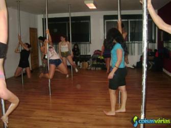 Aulas ,despedidas de solteira,aniversários,outras festas com pole dance