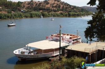 Barco turistico restaurante