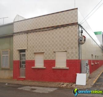 Casa tradicional t4 com 132 m2 em olhão