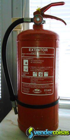 Extintor pó químico - 6 kgs - classe fogo a/b/c. -