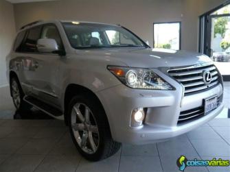 For sale:used 2013 lexus lx 570 base 4 doors...... $30,000 usd