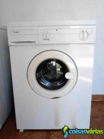 Máquina de lavar roupa