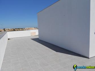 Moradia nova t3 com garagem terraço e quintal