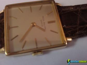 Relógio patek philippe  em ouro modelo guadrado
