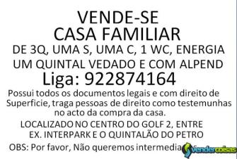 Vende-se casa uma familiar