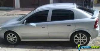 Vendo astra hatch completo impecável