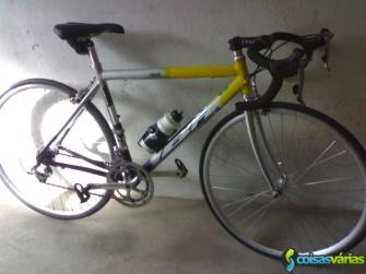 Vendo bicicleta de estrada marca itm