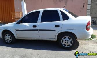 Vendo um carro corsa sedan